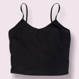 Black cropped basic tank top